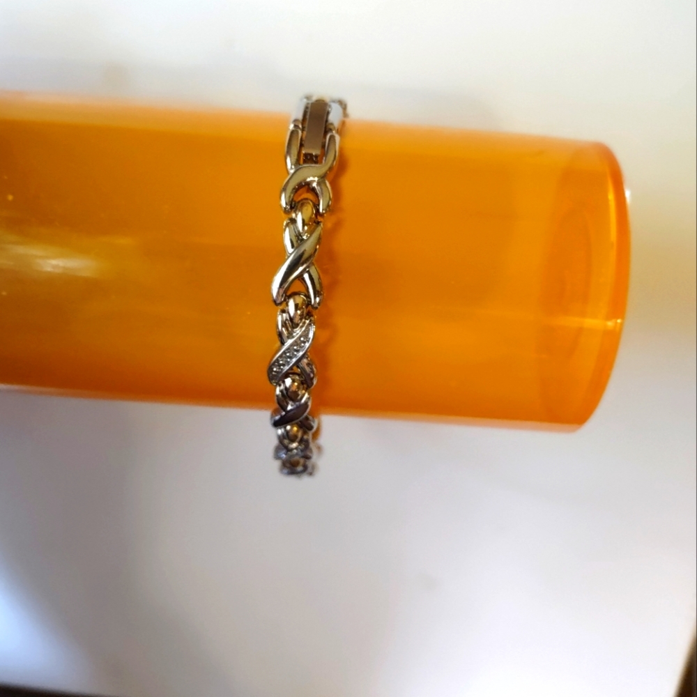 Magnetic Therapy two tone bracelet
